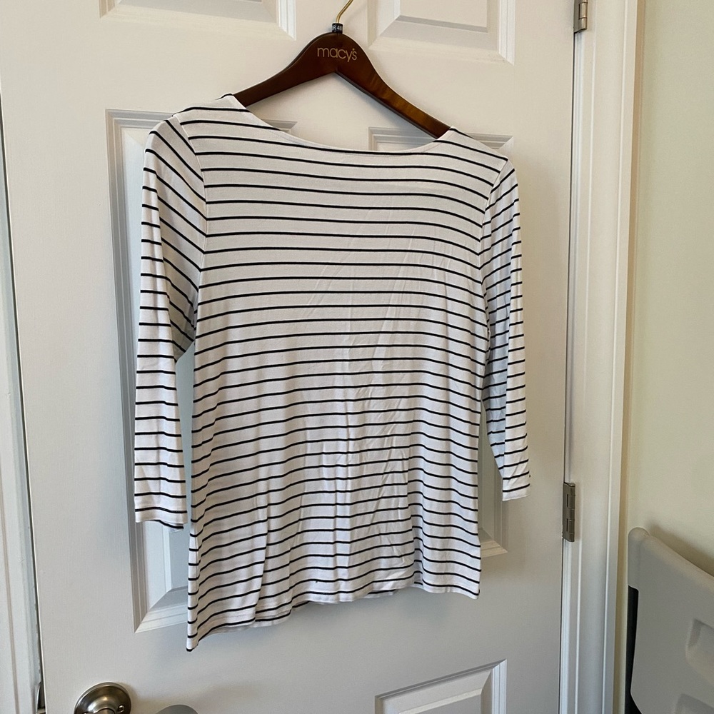 Women’s 3/4 sleeve top